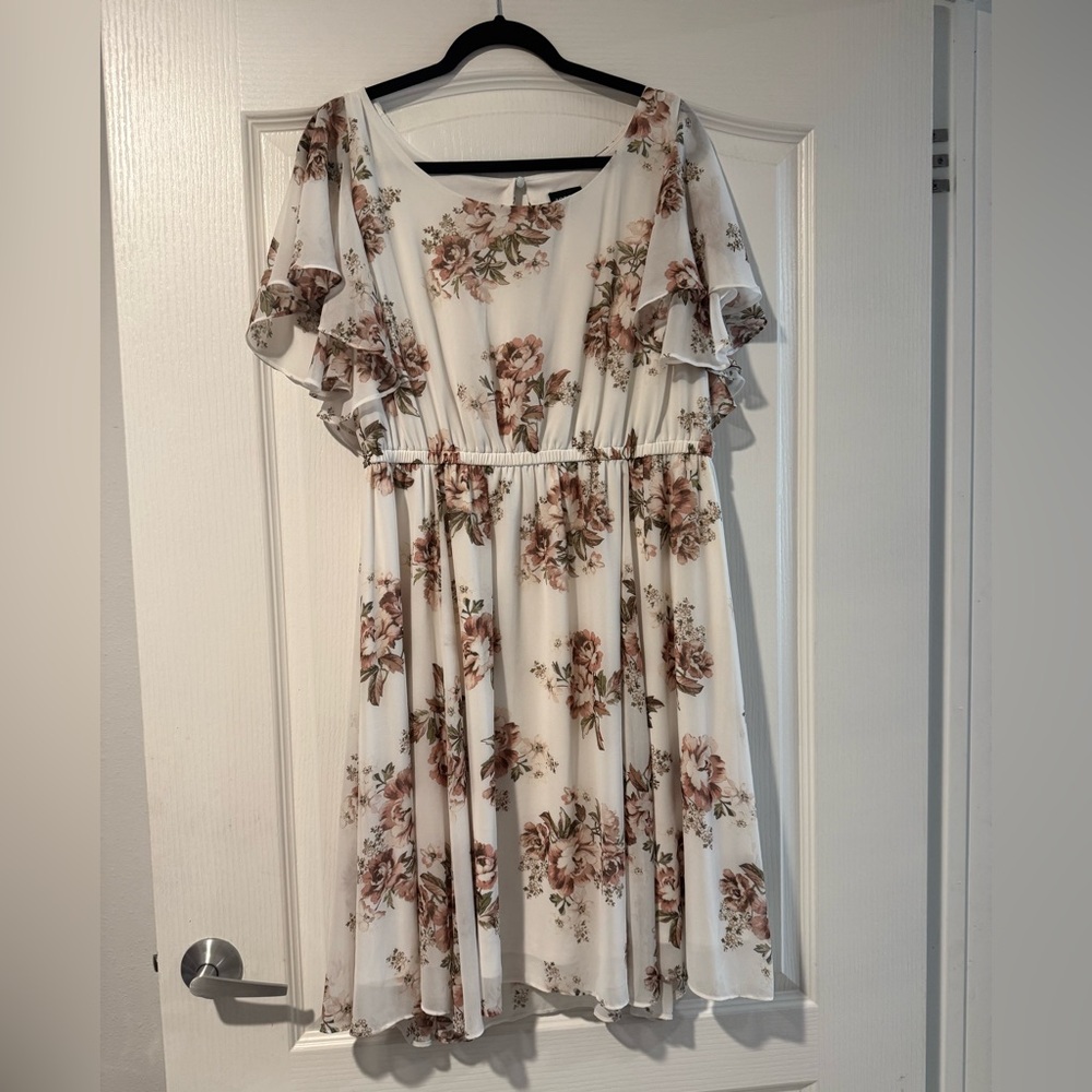 Floral Dress Size 2 Plus Size Flowy Flutter Sleeve Spring Wedding Dress